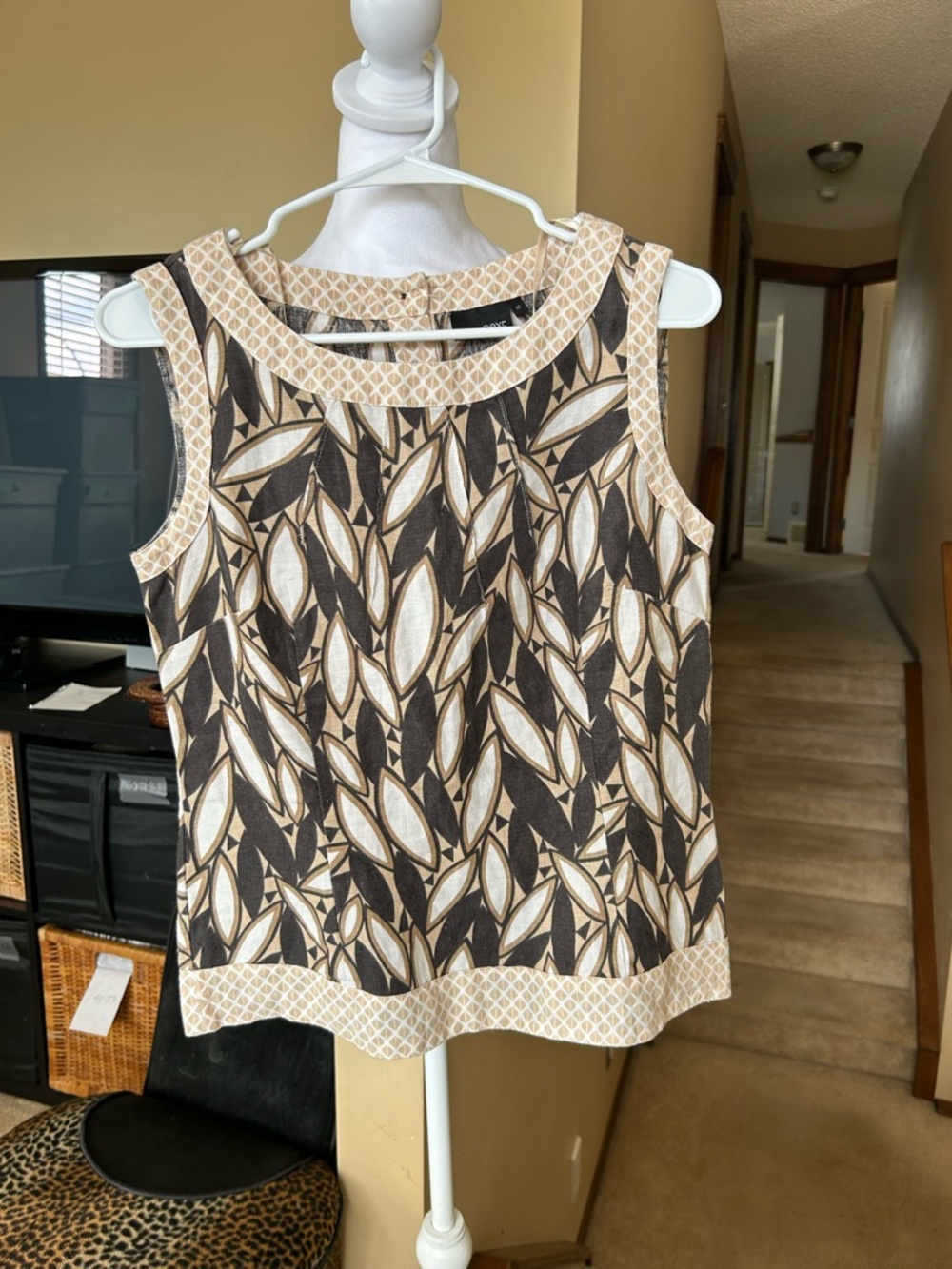 Linen side zipper tank top with Beige and Black Leaf Print